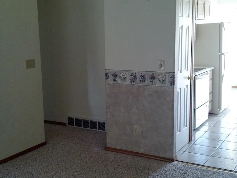 5952 Corinth Dr — Photo 11
