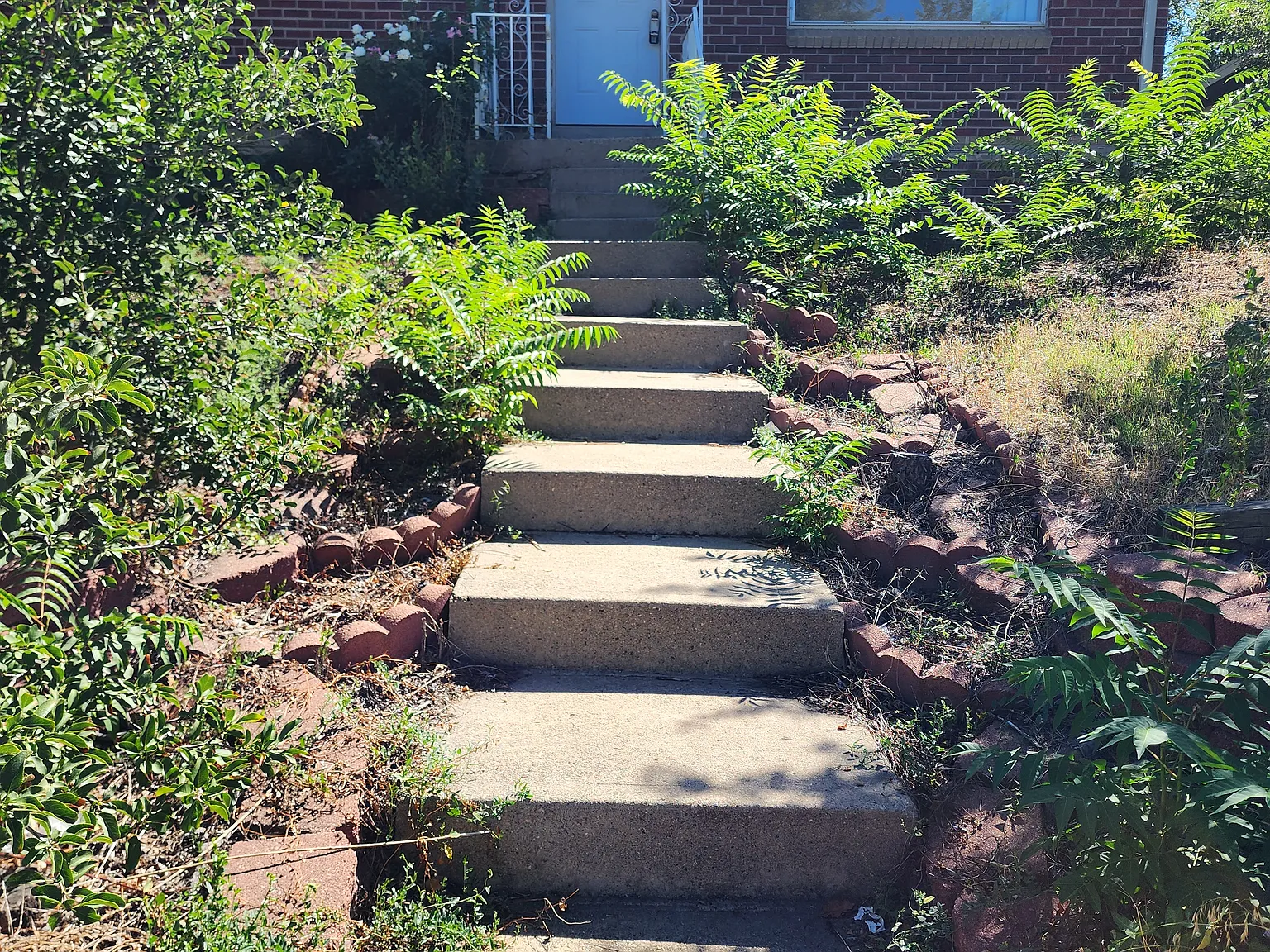 2 bed, 1.5 bath, 858 sqft, $2,000 — Photo 1