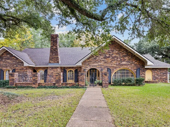 608 N Coreil St, Ville Platte, LA 70586