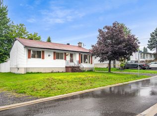 871 Notre Dame St, Clarence Rockland, ON K4K1G3