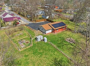 400 Auburn Ln, Columbia, MO 65203