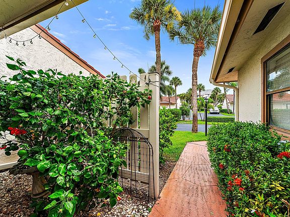 3rd image of 130 Palm Avenue #6