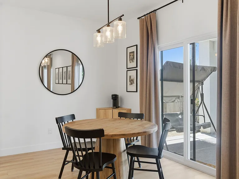 12529 Maclure Dr — Photo 17