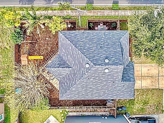 3rd image of 5513 N 34th St