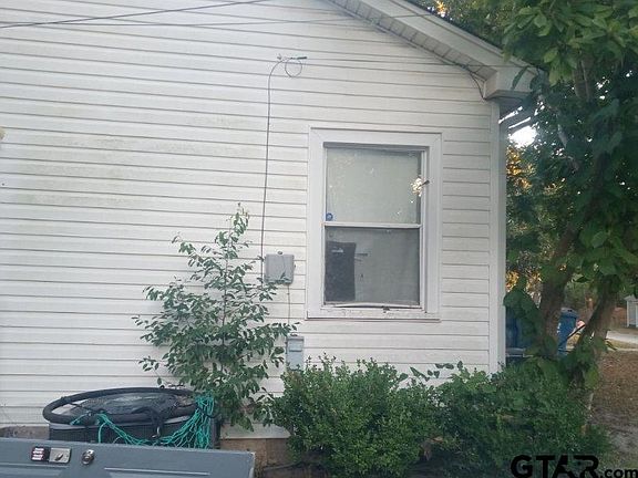 2nd image of 405 E South St
