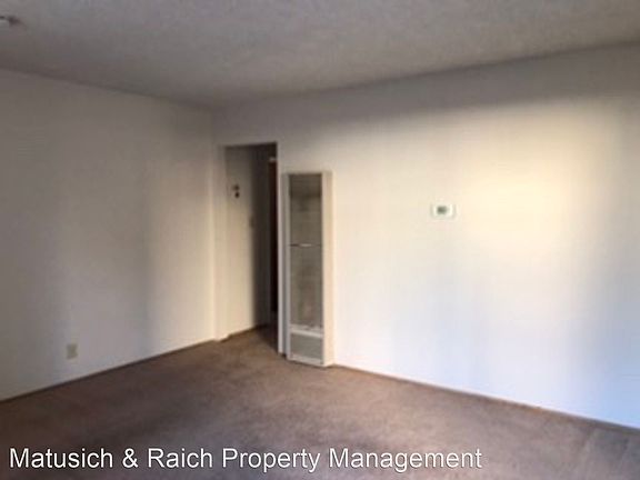 5th image of 366 N 5th St #10827632