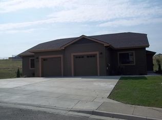 925 NW Valley View Dr, Pullman, WA 99163