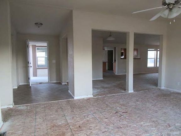 3rd image of 11746 W Rose Garden Ln