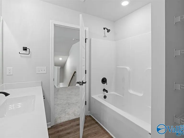 127 Huffman St — Photo 10
