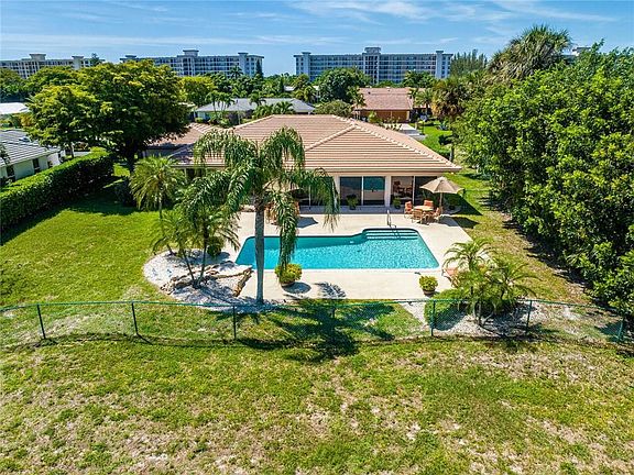 5th image of 3165 Estates Drive