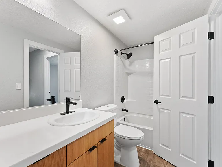 Villa Del Sol Apartments — Photo 10