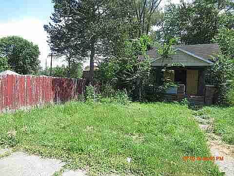 11039 W Outer Drive