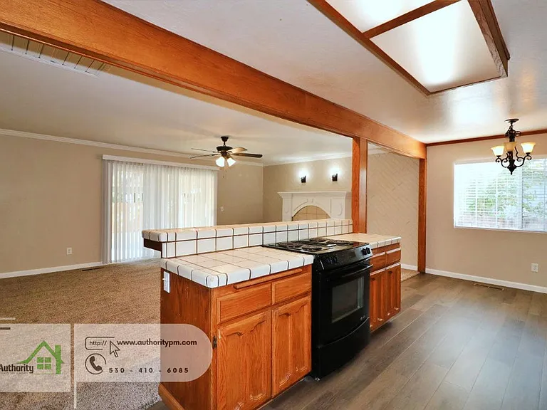 155 Mary Ln — Photo 12