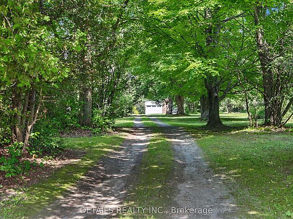 2nd image of 225 Scotch Line Rd W