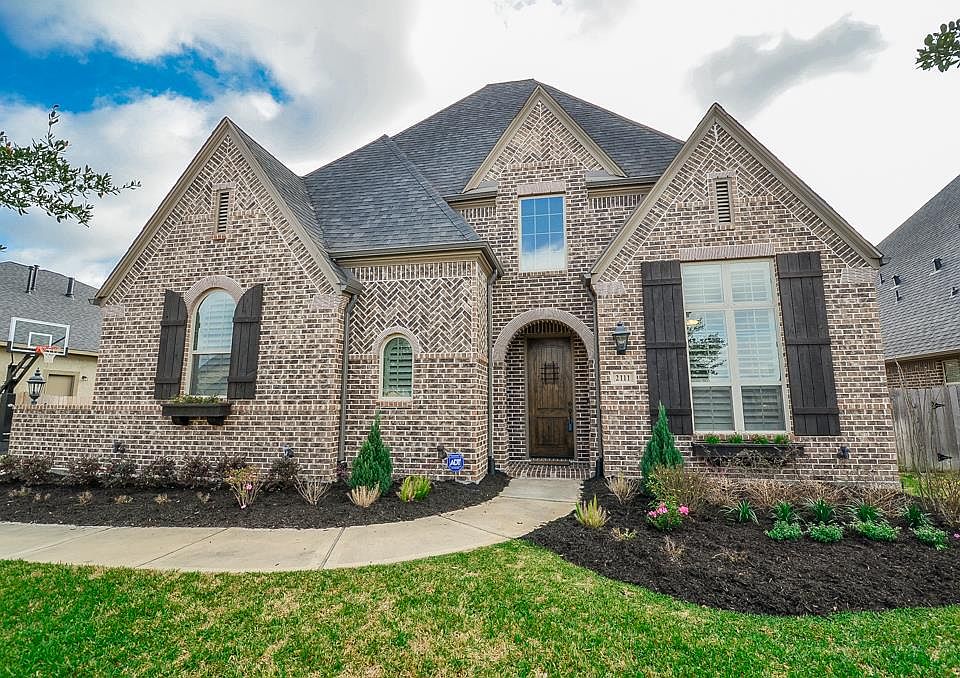 1st image of 2111 Riverine Crest Cir