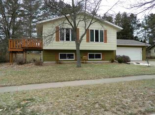 3818 Woodland Ridge Rd, Wausau, WI 54403