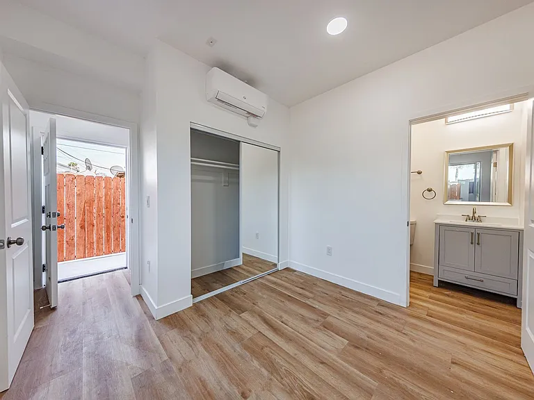 Huge 2, 3 & 4 Bed 2026 Townhomes — Photo 55