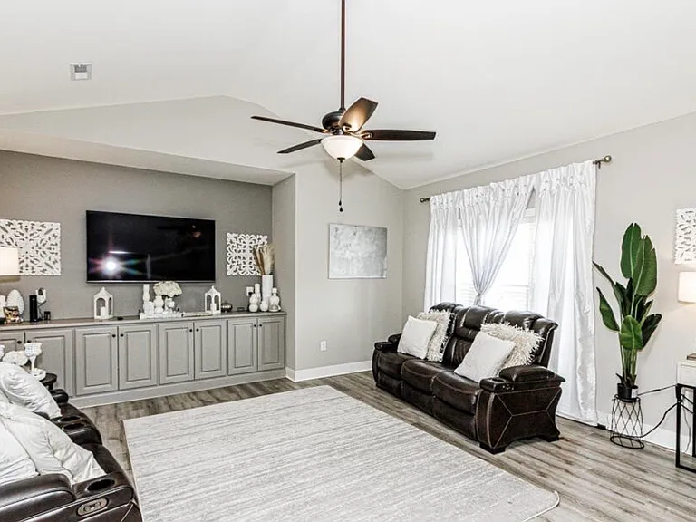 72 Wildberry Dr — Photo 11