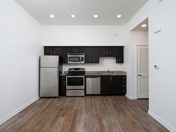5th image of 4330-4350 Palm Ave #C104