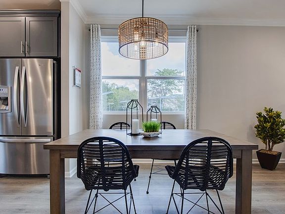 Charlotte Dining Room