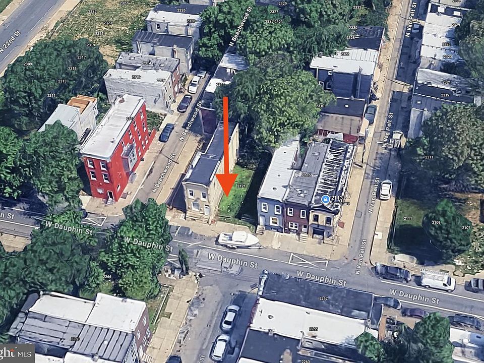 2nd image of 2121 W Dauphin St