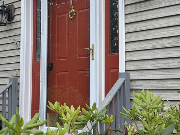 137 Barlen Street, Farmington, ME 04938