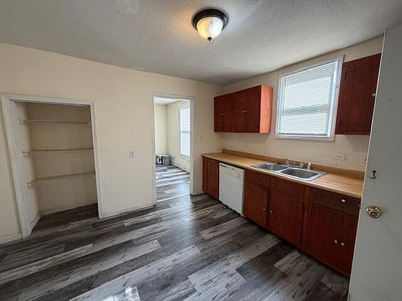 4th image of 719 N Nettleton Avenue