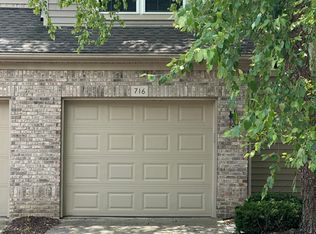 716 E Bayberry Ct E, Bloomington, IN