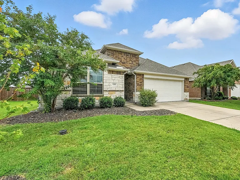 1581 Ferguson Dr — Photo 1