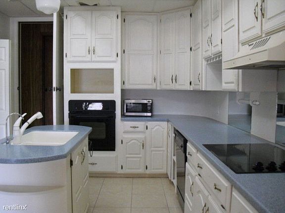 Modern Gourmet Kitchen