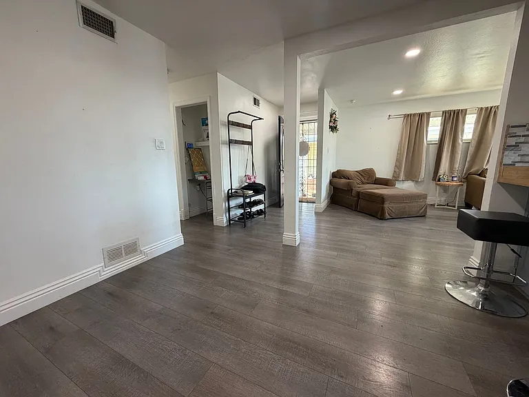 3163 Portsmouth Dr — Photo 4