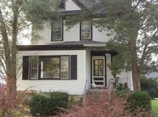 251 S Hickory St, Manteno, IL 60950