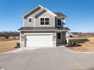 61 Henderson Rd, Gray Court, SC 29645