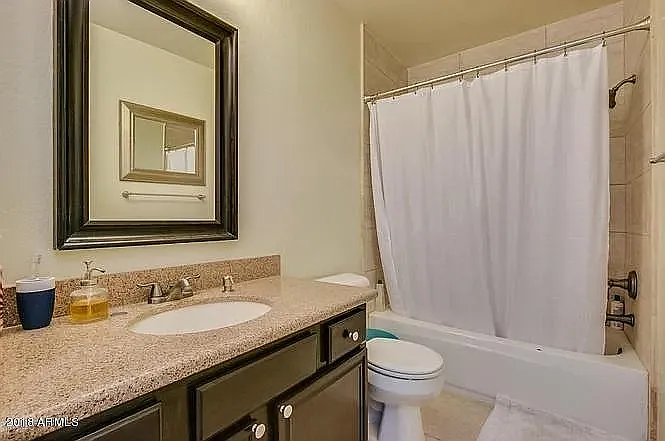 2521 S Maple Ave #104 — Photo 11