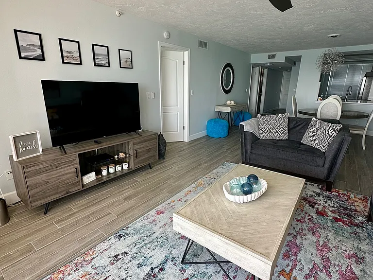 Living Room | Smart TV w/ Cable | Queen Sleeper Sofa
