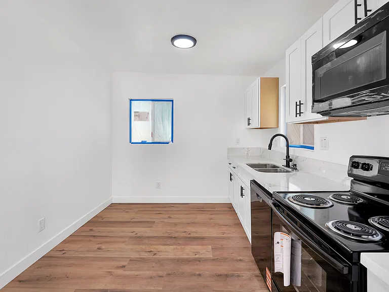 25752 Ellis St #C — Photo 6