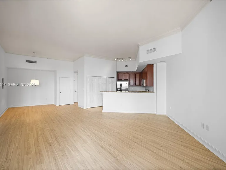 3001 NE 185th St #716 — Photo 28
