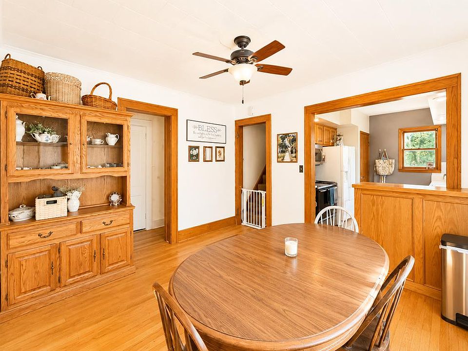 16th image of 803 N 21st St