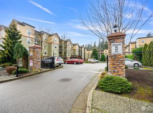 700 32nd St #A403, Bellingham, WA 98225