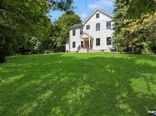 175 E Crescent Ave, Allendale, NJ 07401