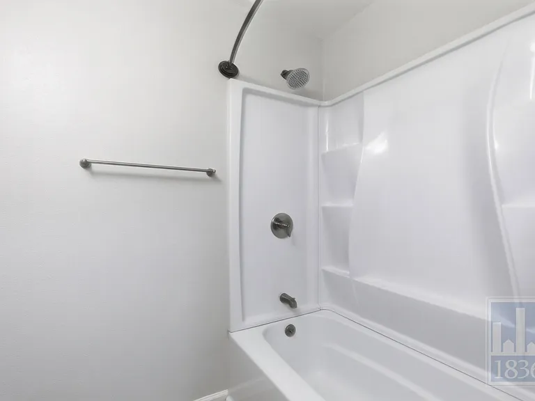 3820 Southway Dr #C — Photo 17