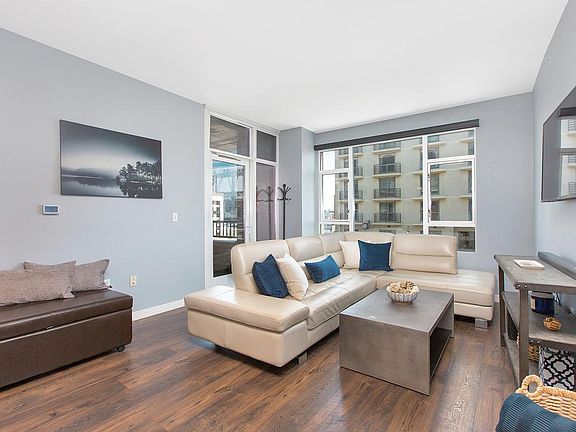 2nd image of 530 K St Unit 814