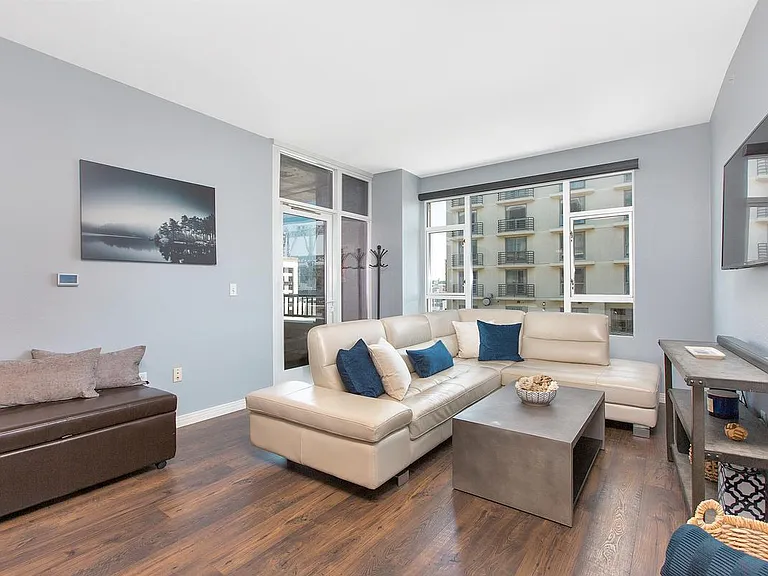 530 K St #814 — Photo 2