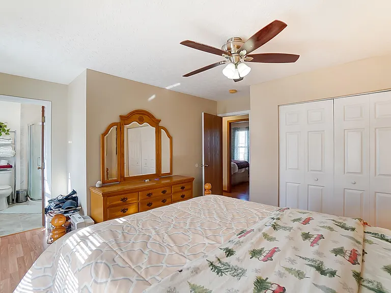 4056 Brookrun Dr — Photo 25