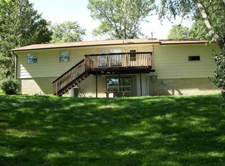 407 3rd Ave SE, Pine Island, MN 55963