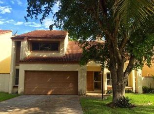 8802 SW 150 Place Cir, Miami, FL 33196