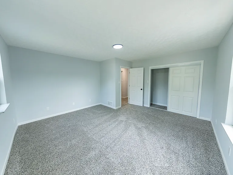 512 N Warren Ave — Photo 37