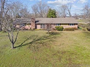 20936 S Valley West Dr, Claremore, OK 74019