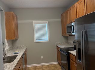 8628 Thomas Rd, Riverdale, GA 30274