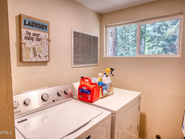 7897 Country Club Dr — Photo 15
